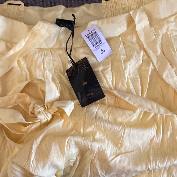 NWT Torrid Disney Snow White Stretch Challis Skirtall Suspender Dress 2 18/20 - Picture 3 of 6